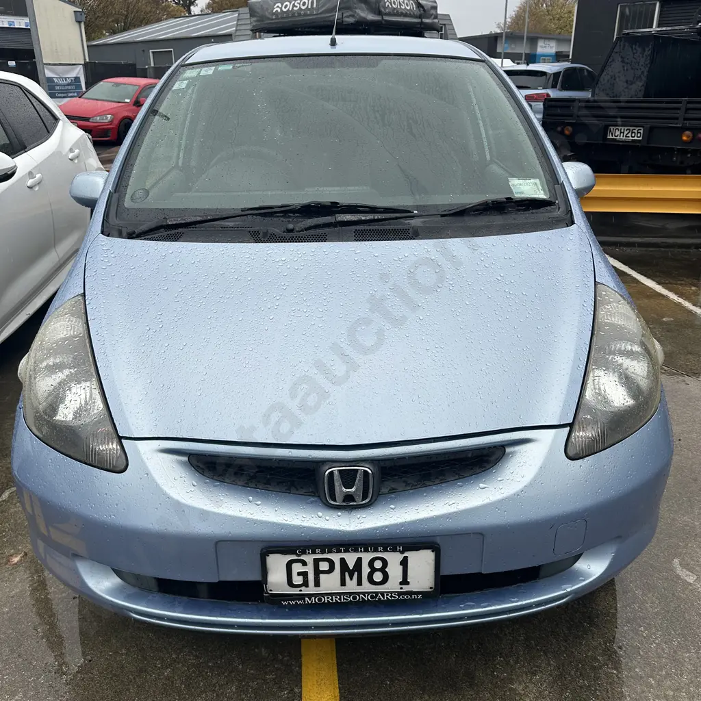2004 Honda Fit, petrol hatchback 144,000km well serviced Image 1++