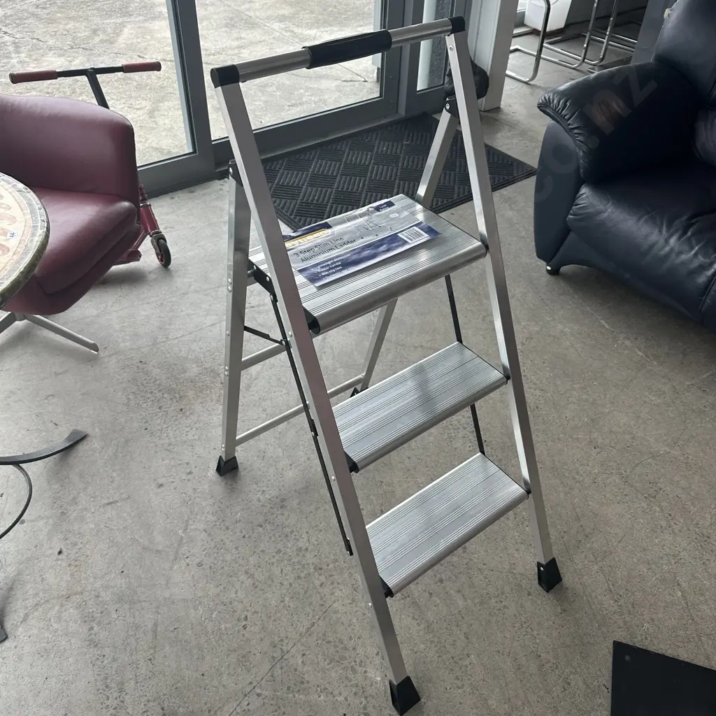 As new Aluminium steps Image 1++