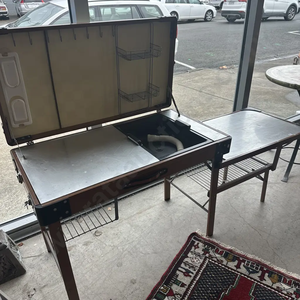 Portable camping kitchen/games table Image 1++