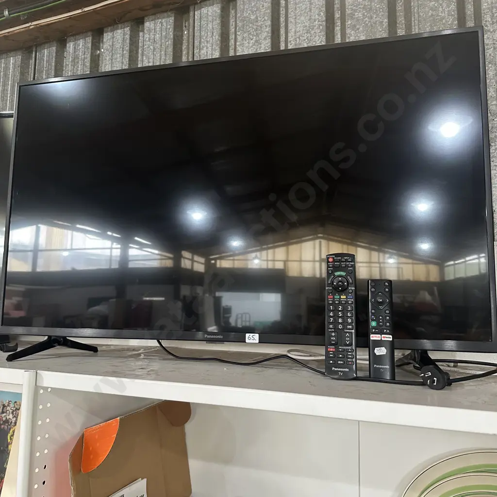 Panasonic Smart TV 43inch (18 months old) Image 1++