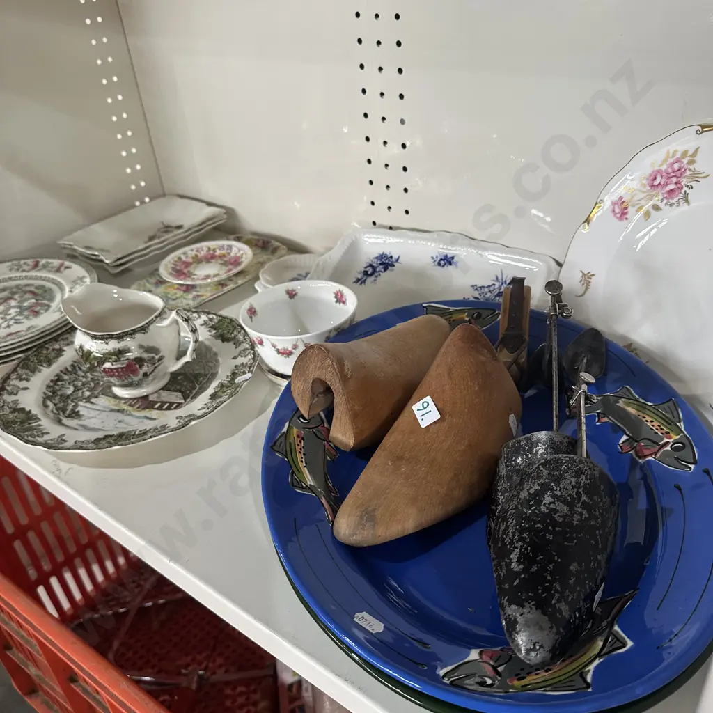 Shelf lot collectables Image 1++