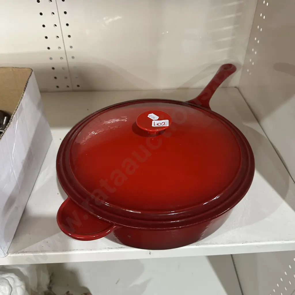 Large enamel pan good condition Image 1++
