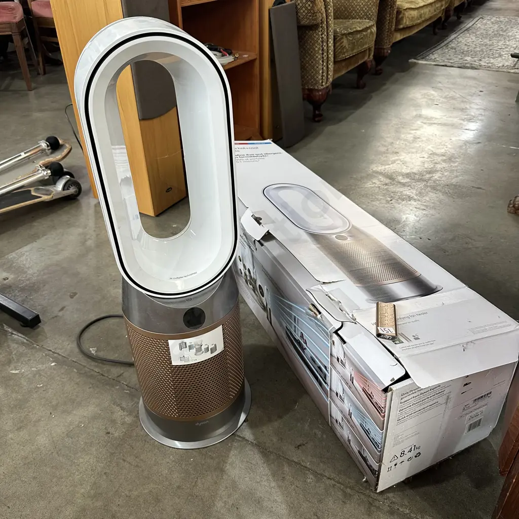 dyson Heat & Cool plus purifier with remote control Image 1++