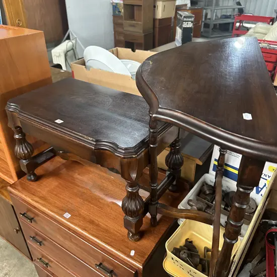 2 x side tables