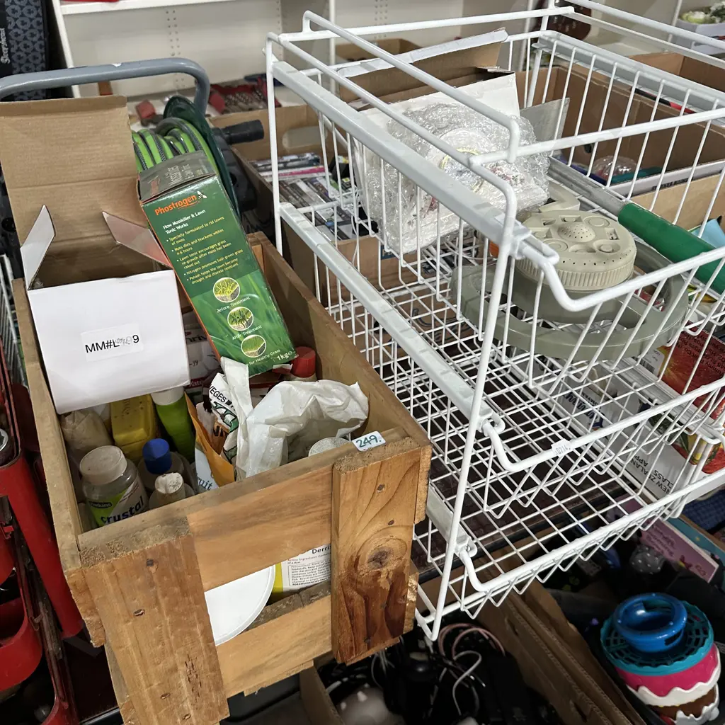 Wire drawers and gardening Image 1++