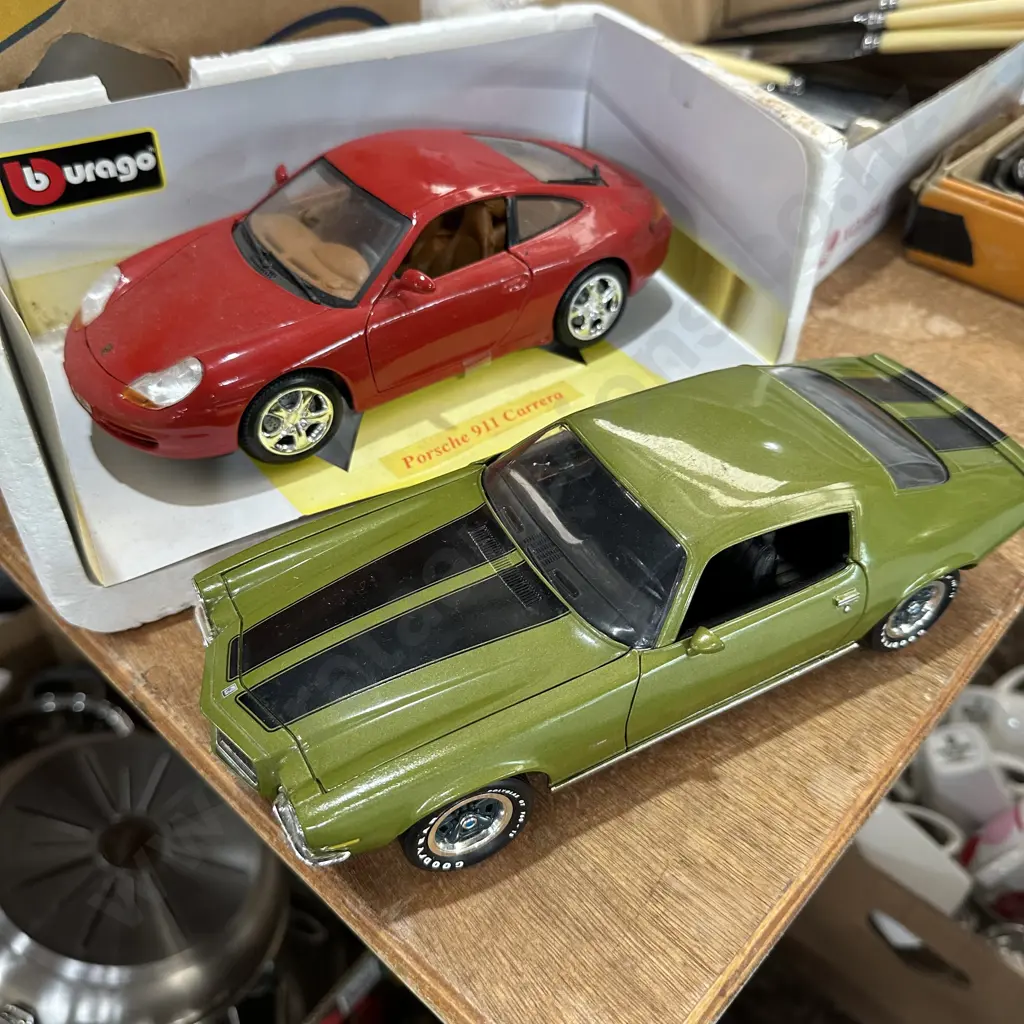 2 x Burago toy cars Image 1++