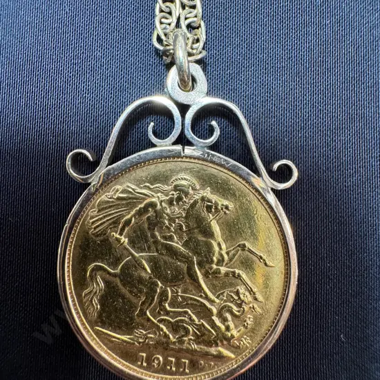 1911 Gold Sovereign pendant on chain