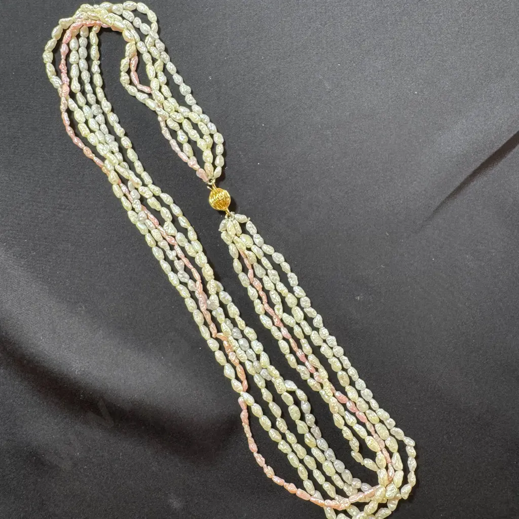 5 Strand necklace of freshwater pearls Image 1++