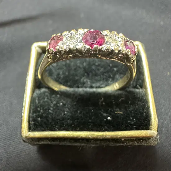 Vintage A & Co 9ct Gold, Spinel & Diamond ring (not case)
