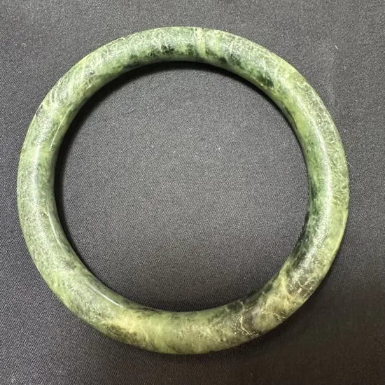 Jade bangle