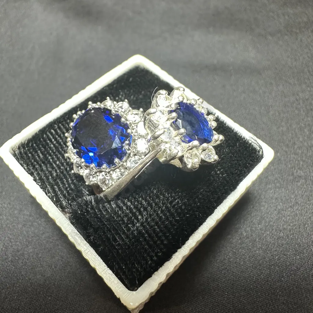 2 x Blue & White sapphire 925 rings ex MHJ (not case) Image 1++