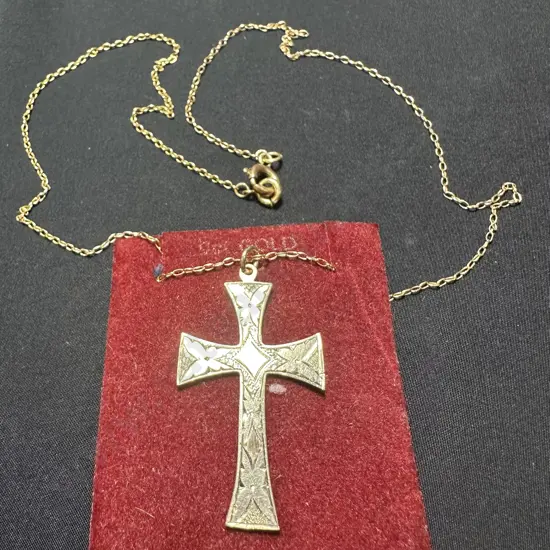 Very fine Gold necklace with engraved 9ct pendant cross