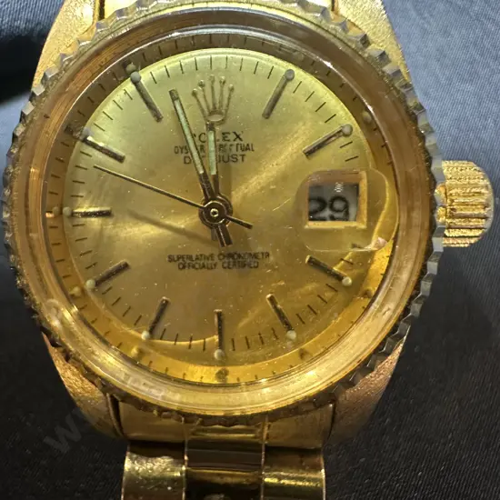 Ladies watch - states Rolex but no serial number