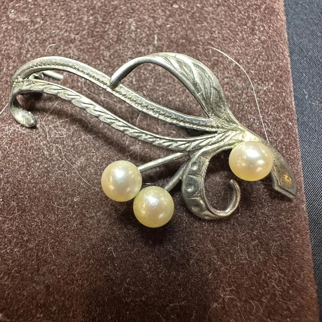 3 pearl Art Deco brooch stamped STGSIL Image 1++