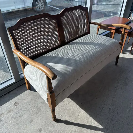 Colonial sofa