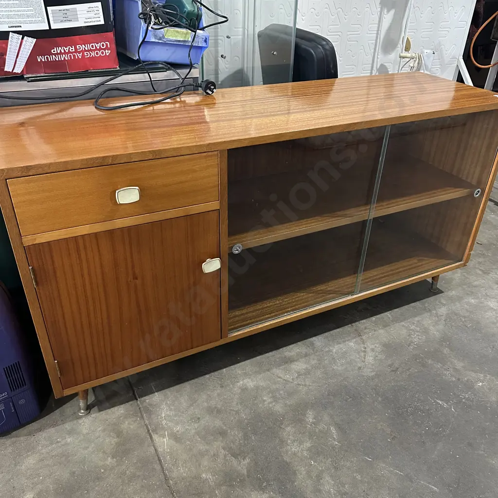 Vintage cabinet Image 1++