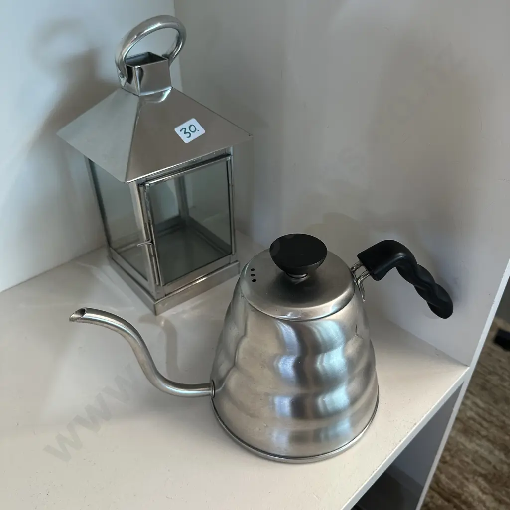 Japanese kettle plus hurricane lamp Image 1++