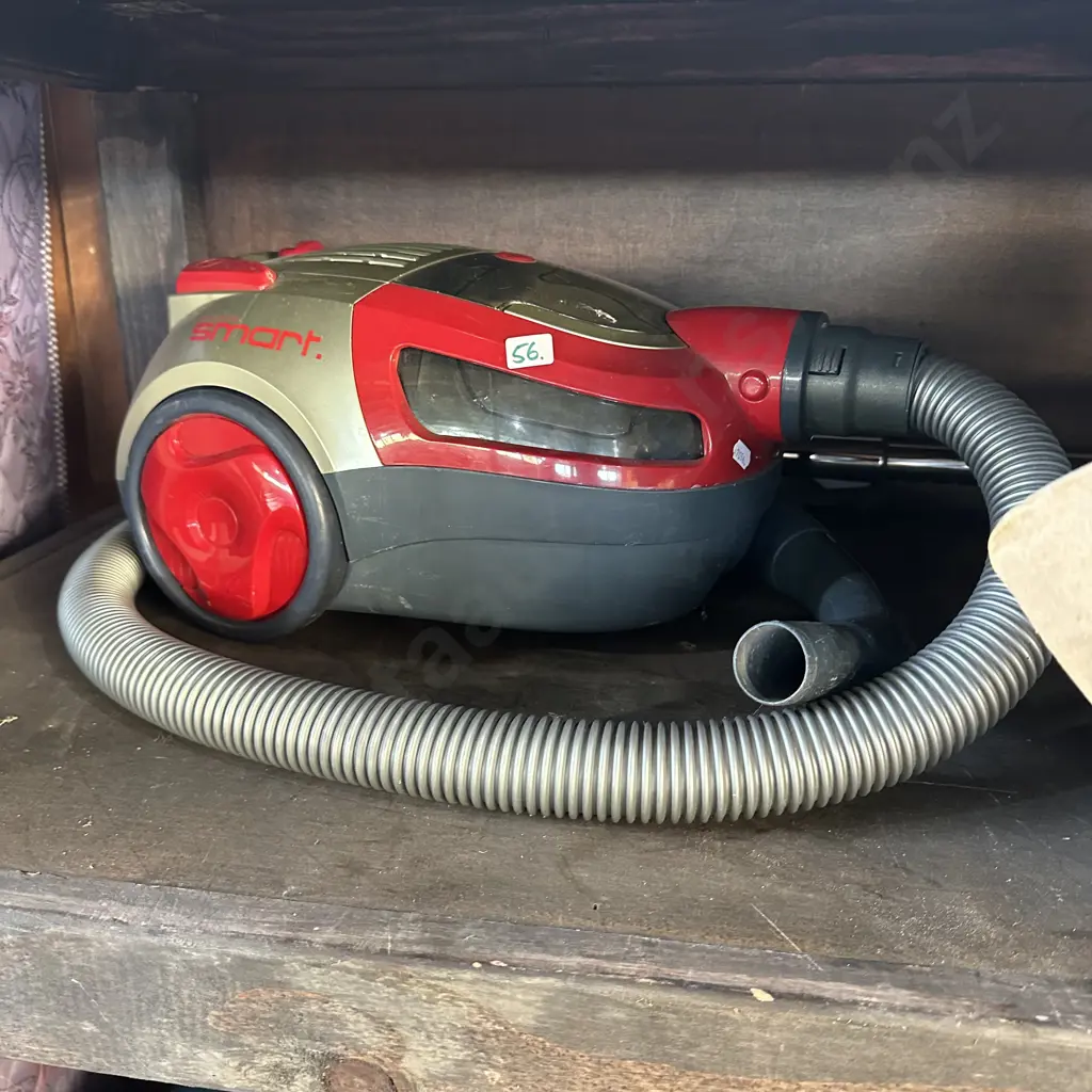 Vacuum cleaner Image 1++