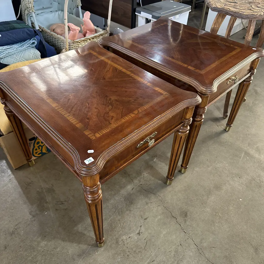 Pr of lounge side tables Image 1++