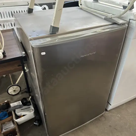 Underbench fridge