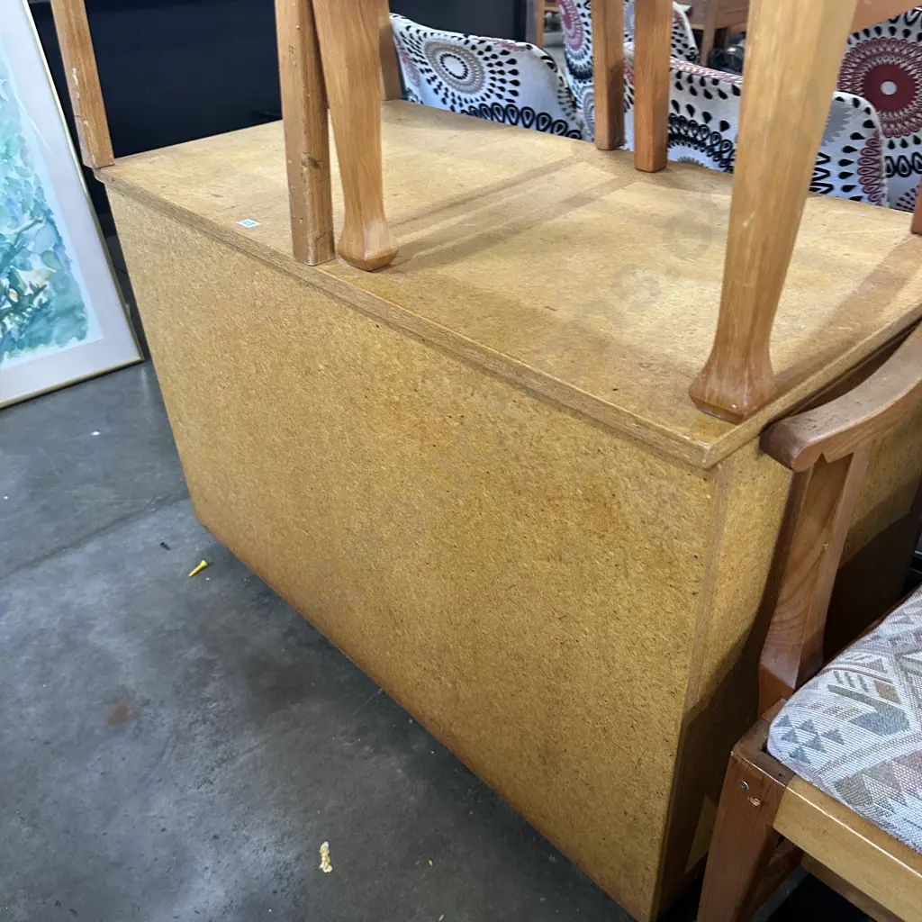 Storage box (need caster repair) Image 1++