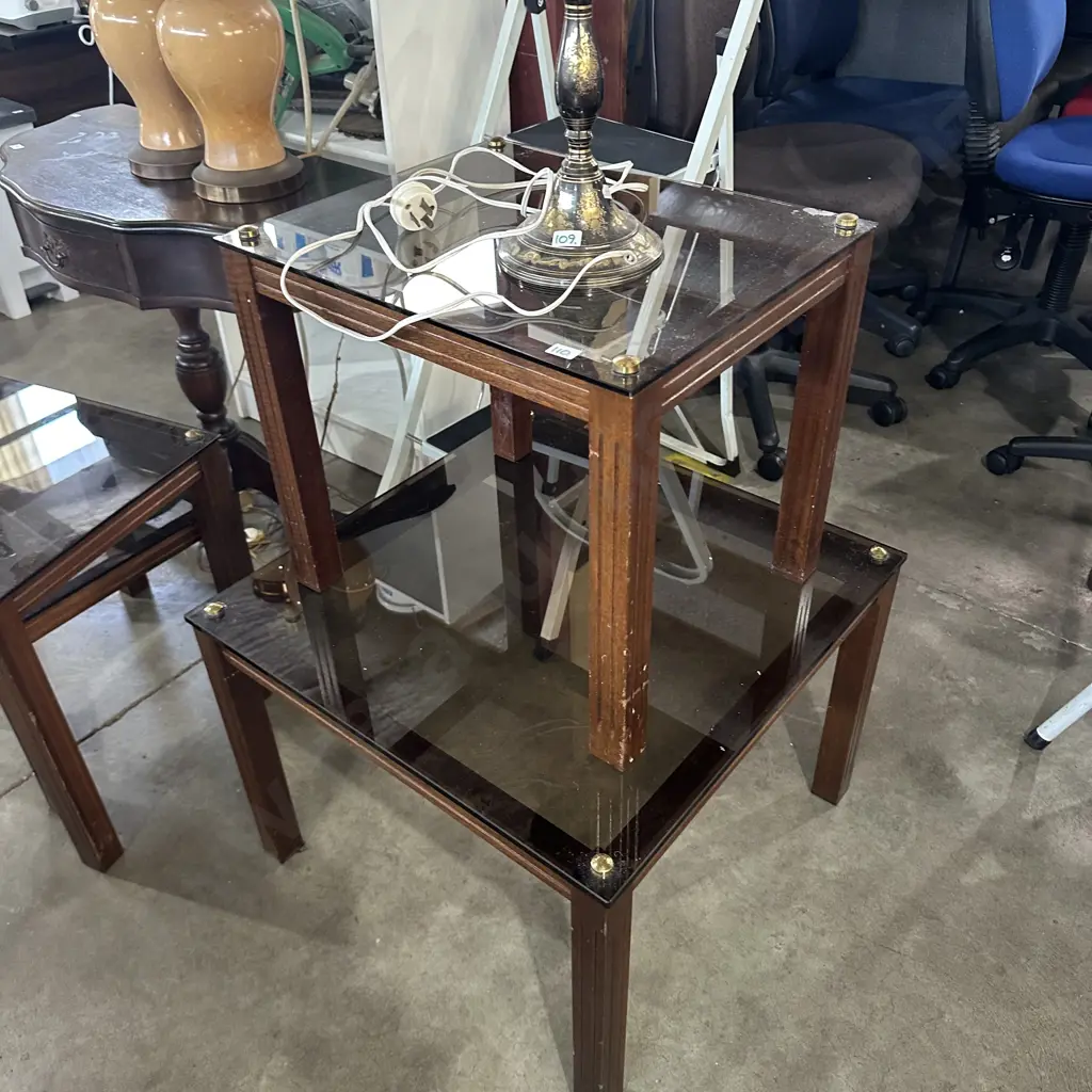 2 glass top side tables Image 1++
