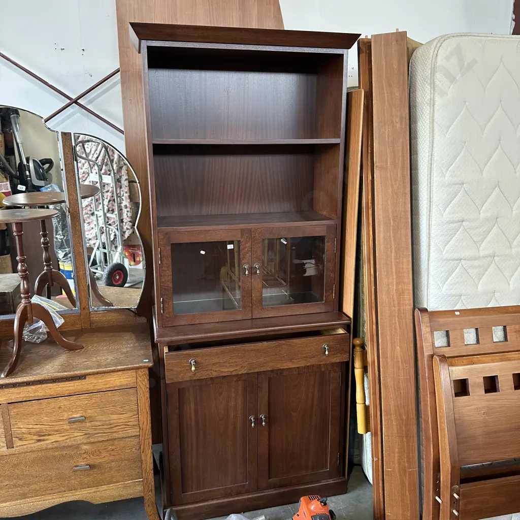 Solid bookcase cabinet Image 1++