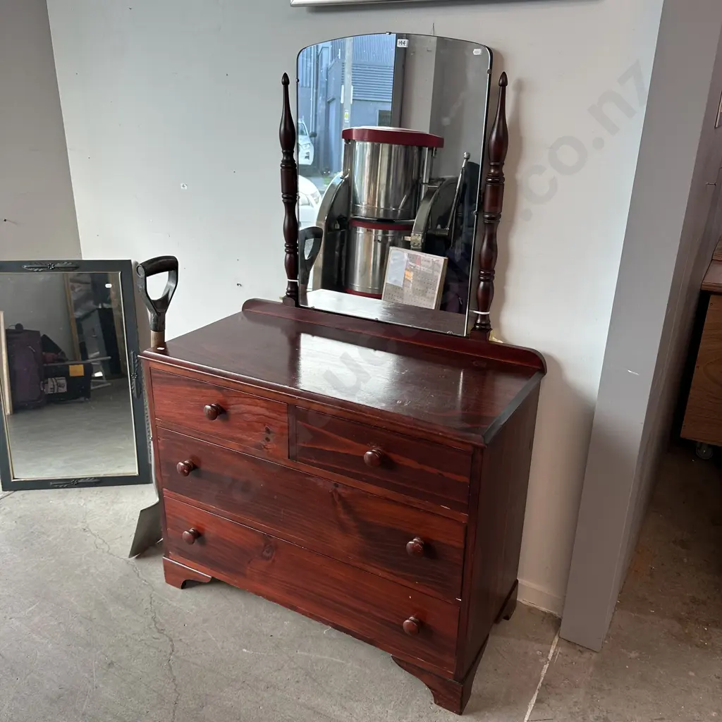 Pine dressing table Image 1++