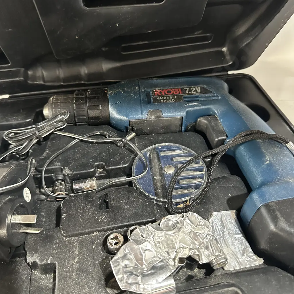Electric drill Image 1++