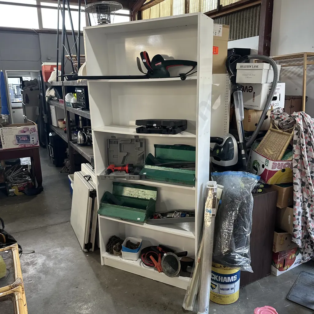 Large and small shelves Image 1++