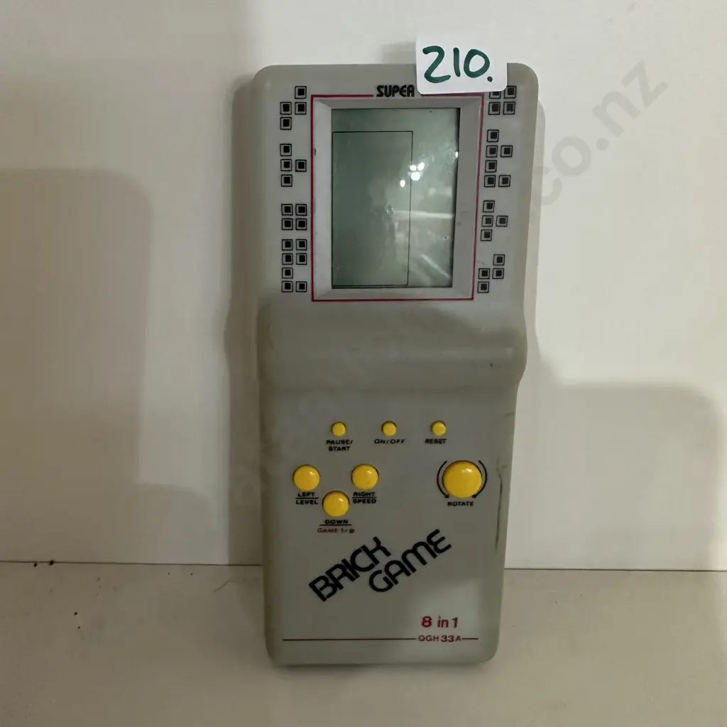 Handheld game Image 1++