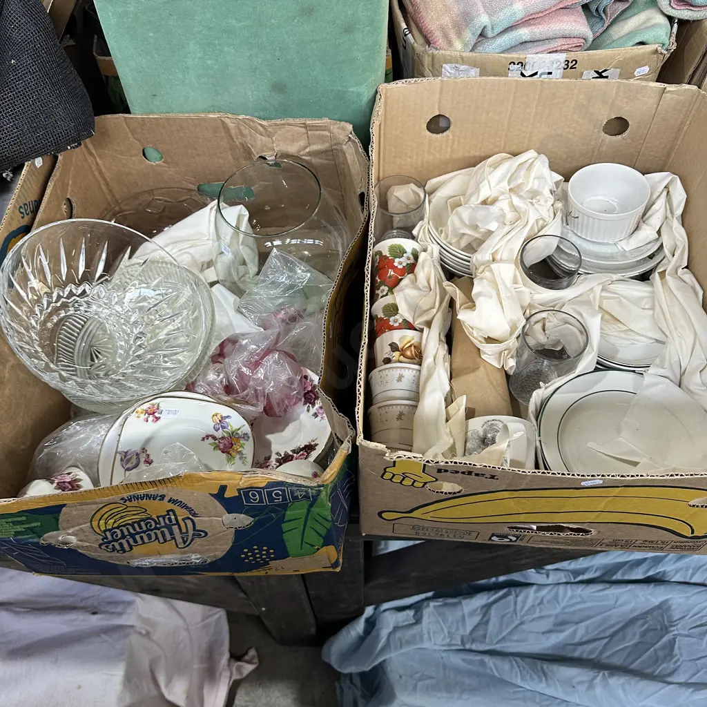 2 box crystal and glassware etc Image 1++