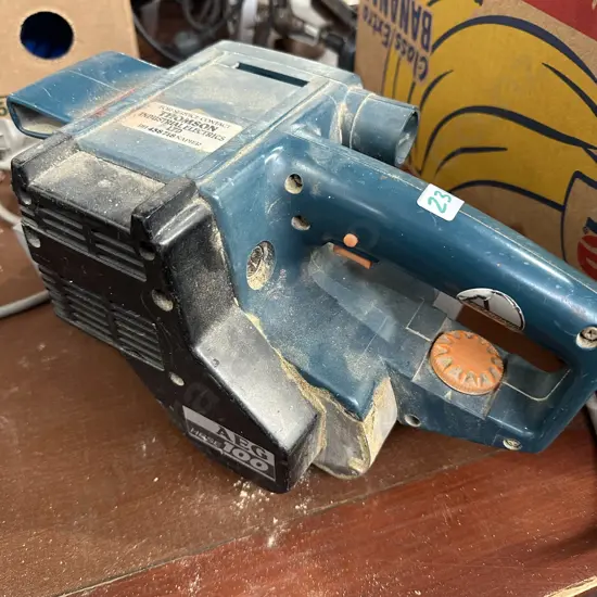 Belt sander