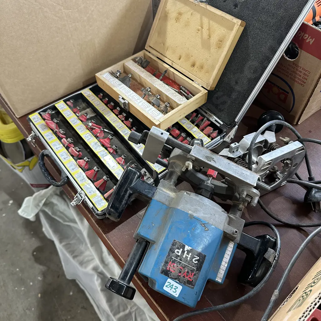 Router and bits Image 1++