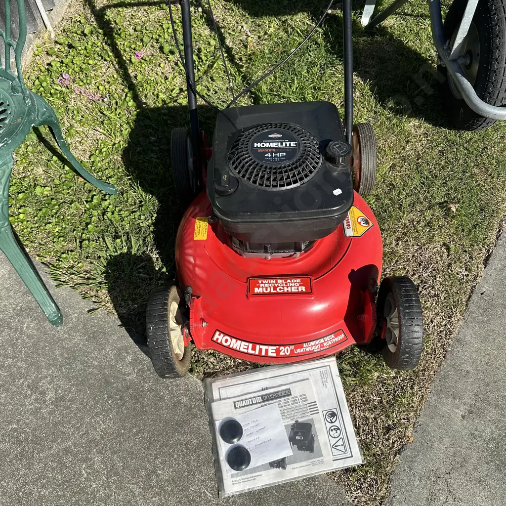 20inch 4HP excellent condition mulching mower made in USA Image 1++