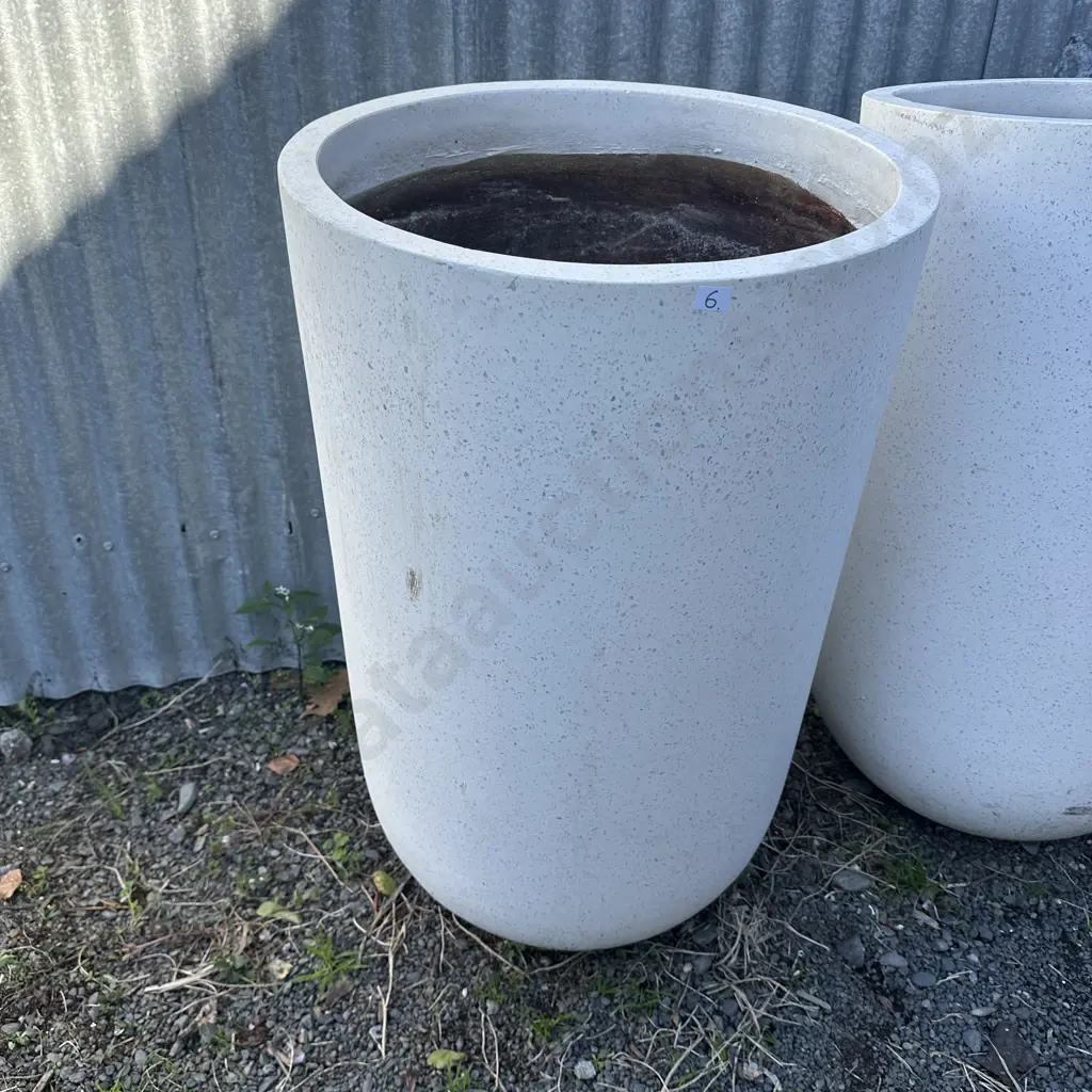Large pot 900mm Image 1++
