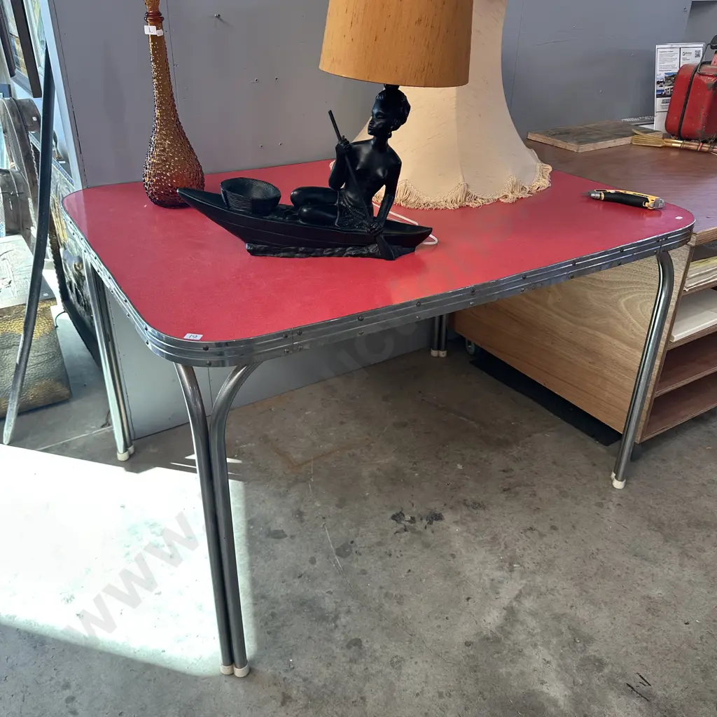 1950s Red formica kitchen table Image 1++