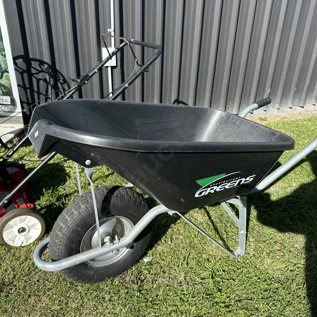 Excellent condition Greens builders barrow Image 1++