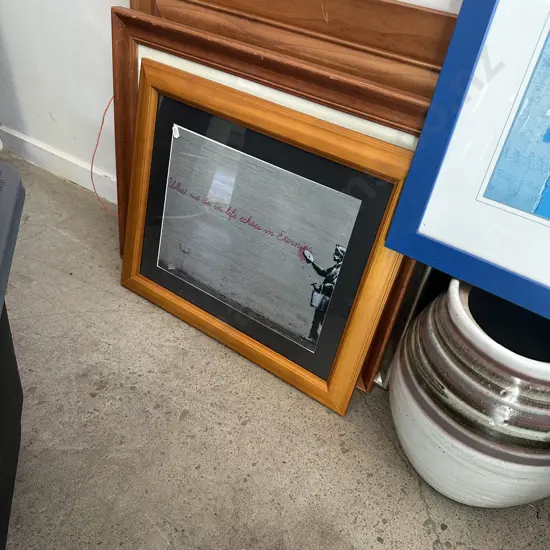 Pictures and pot