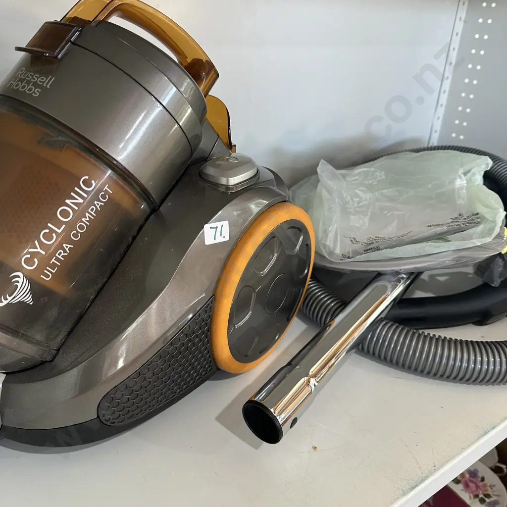 Vacuum cleaner Image 1++
