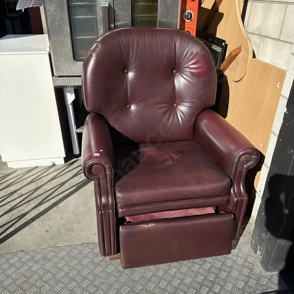 Lounge chair Image 1++