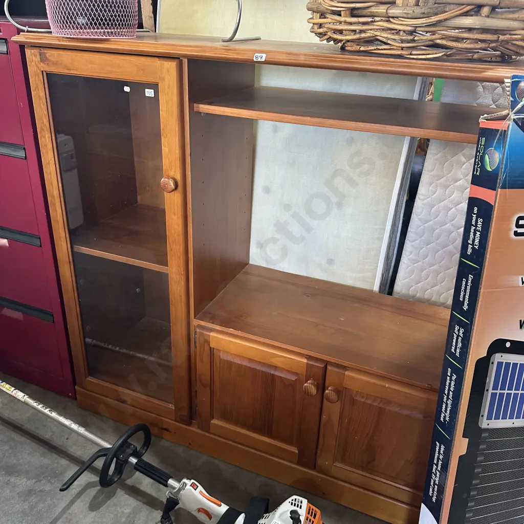 Large entertainment unit Image 1++