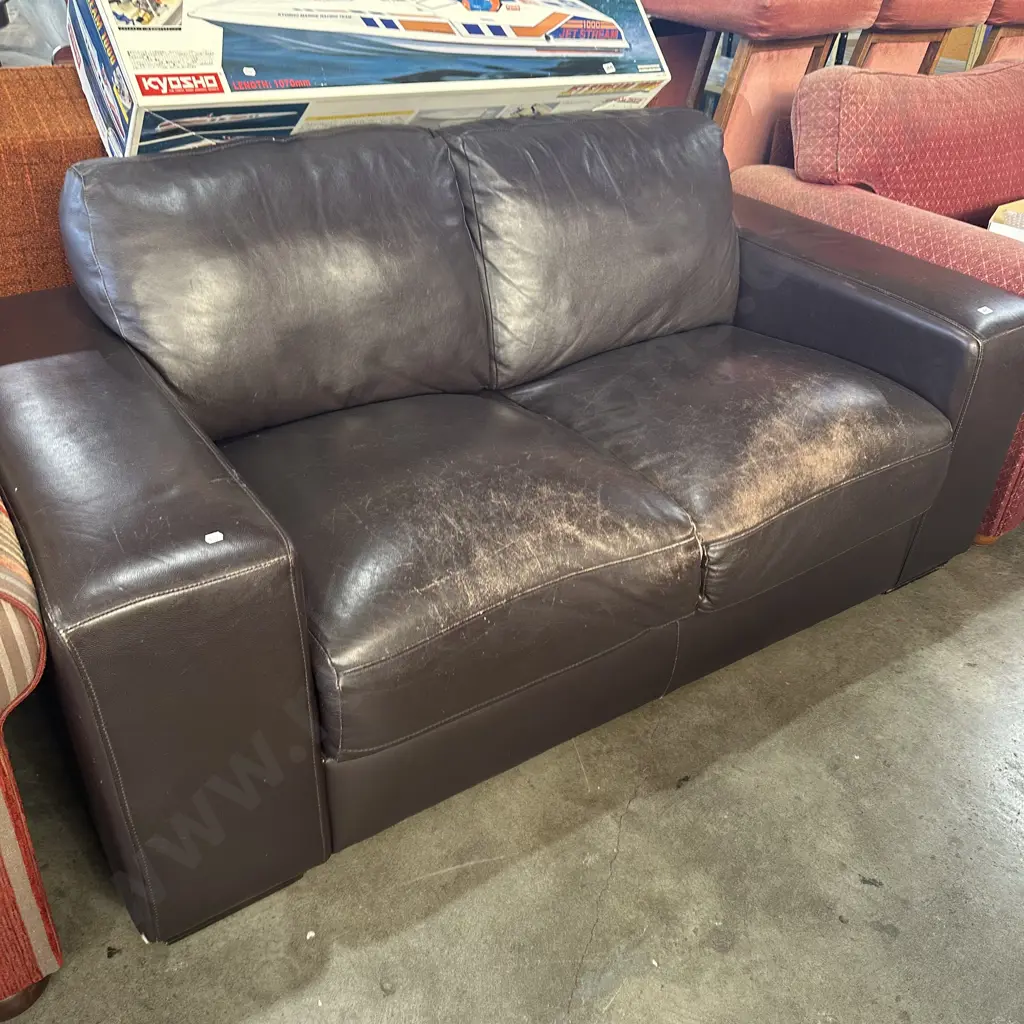 Leather 2 seater sofa Image 1++