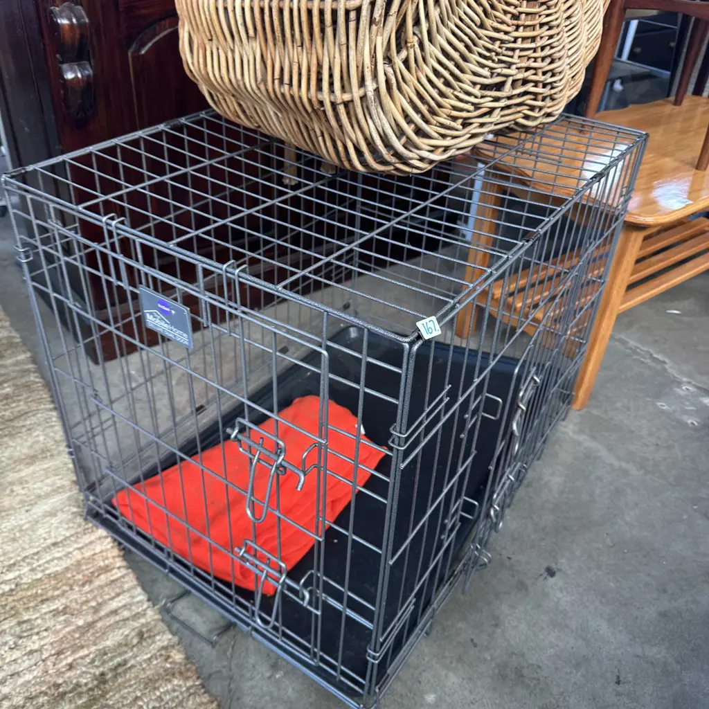 Kazoo Delux dual door mobile pet home (6mths old) Image 1++