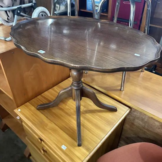 pie crust table