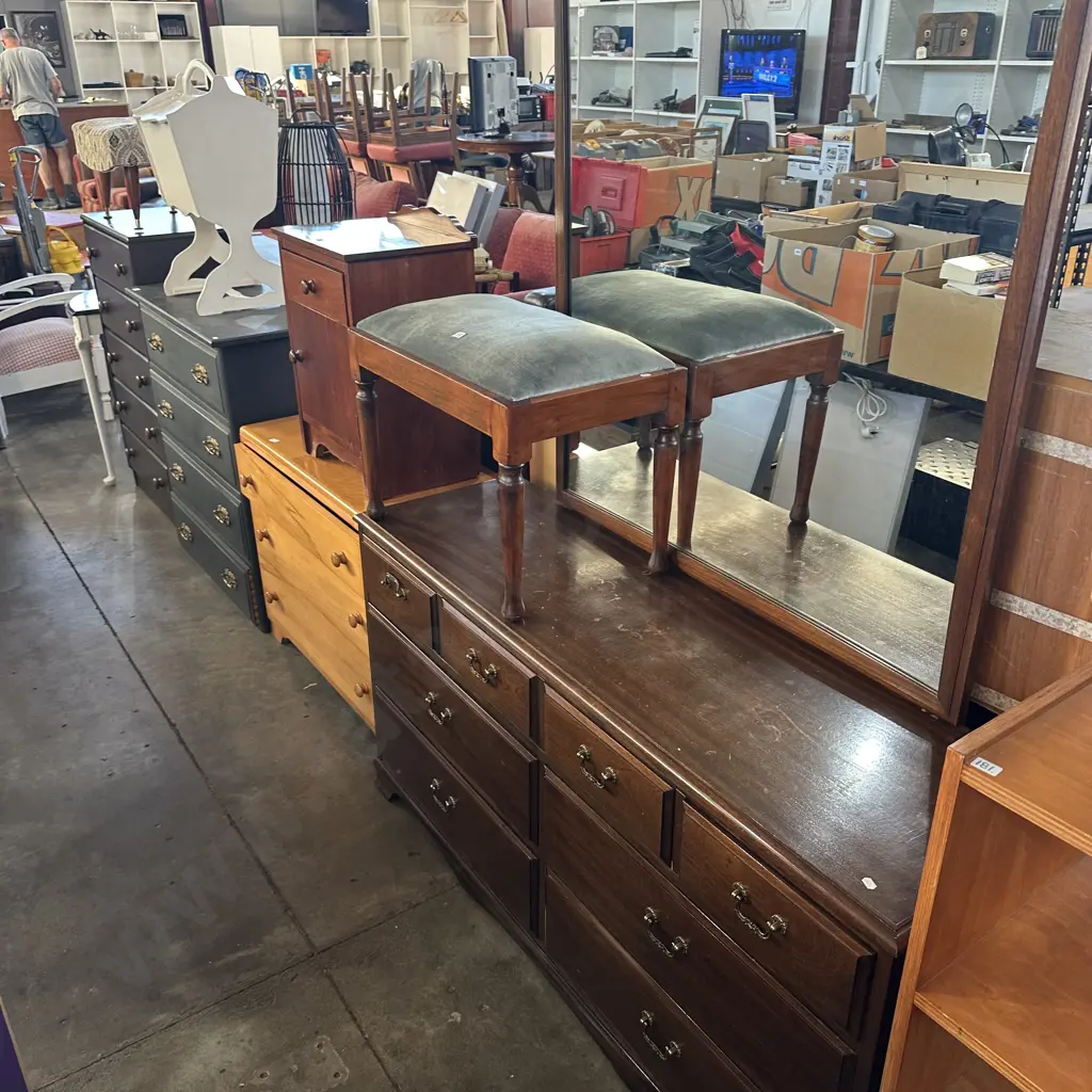 Dresser Image 1++