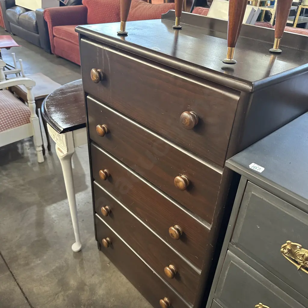Solid chest drawers Image 1++