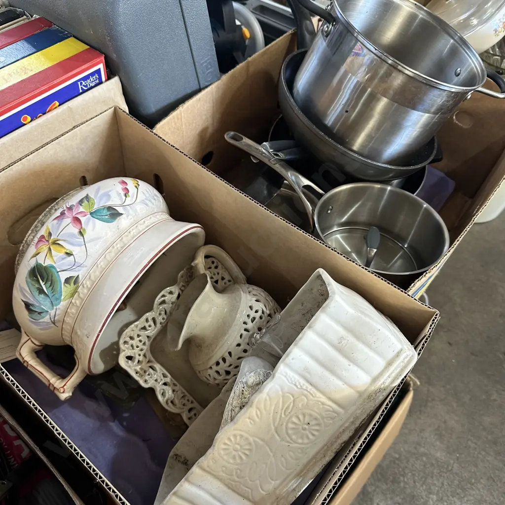 2 box china and pots Image 1++
