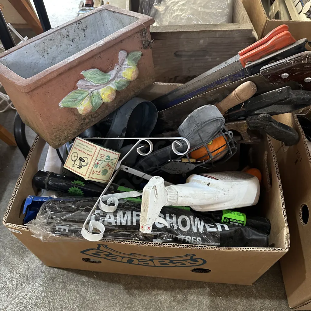 Tools and planter Image 1++
