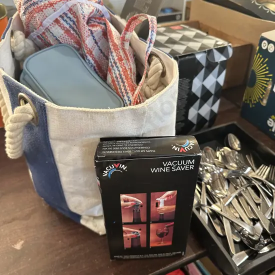 Cuttlery, bag etc
